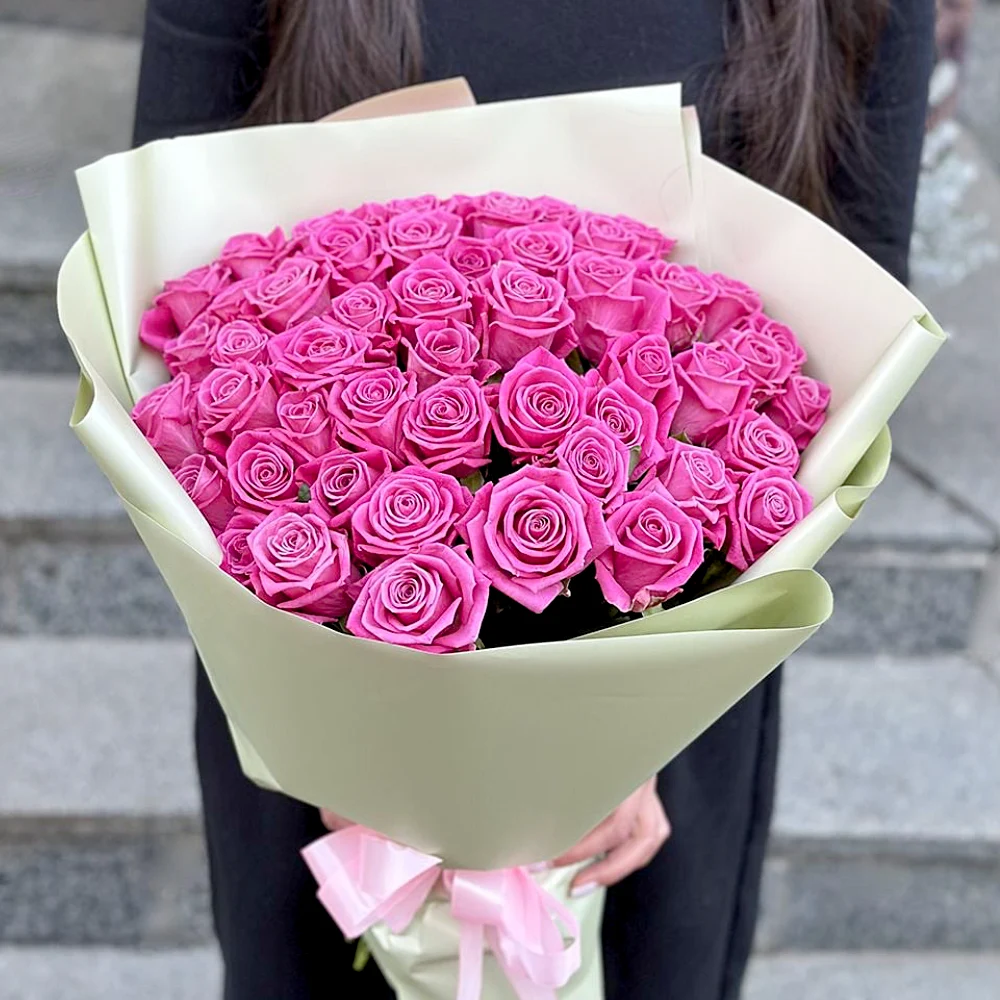 Букет из 51 розовой кенийской розы