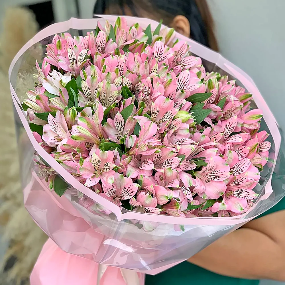 Букет из альстромерий